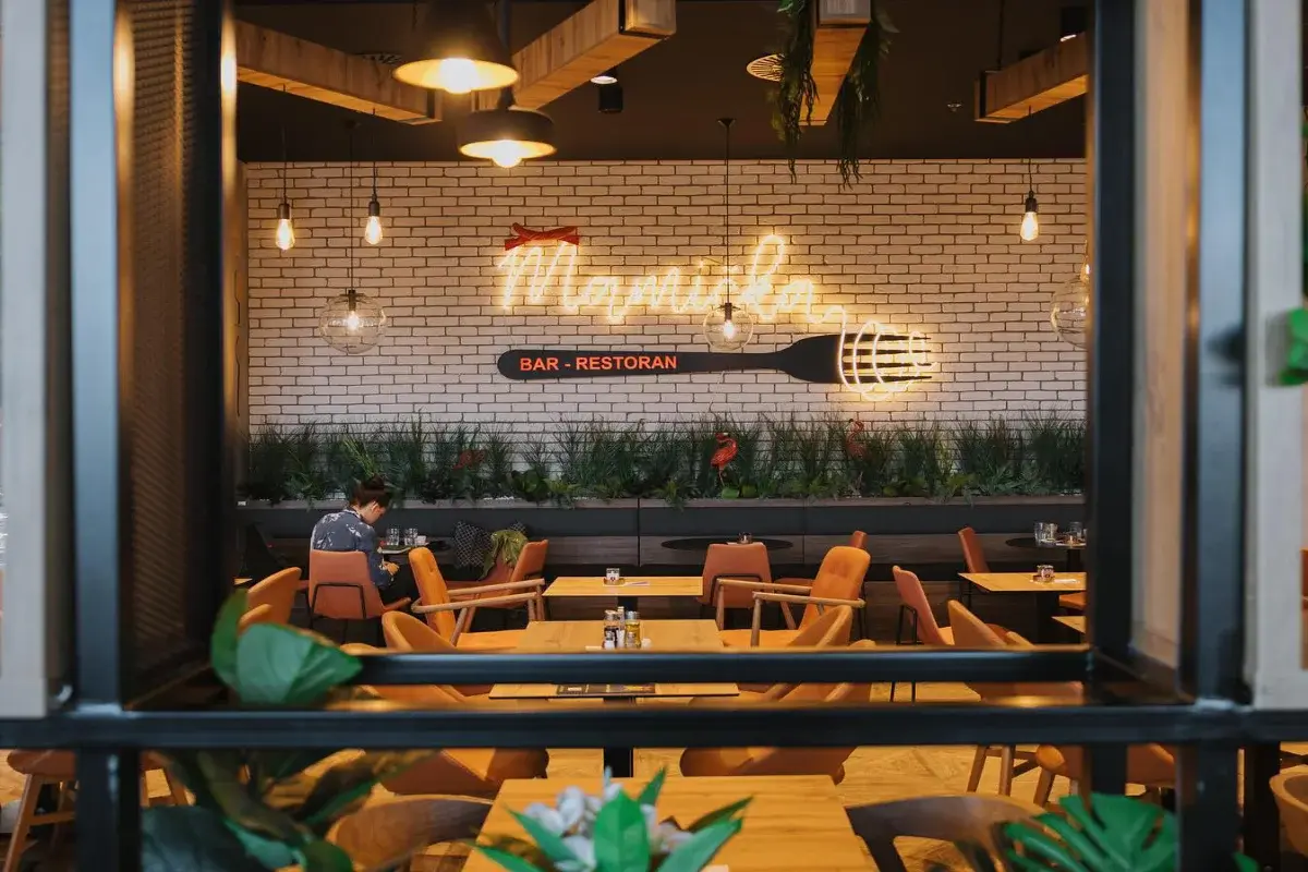 Kafe-Restoran Mamička