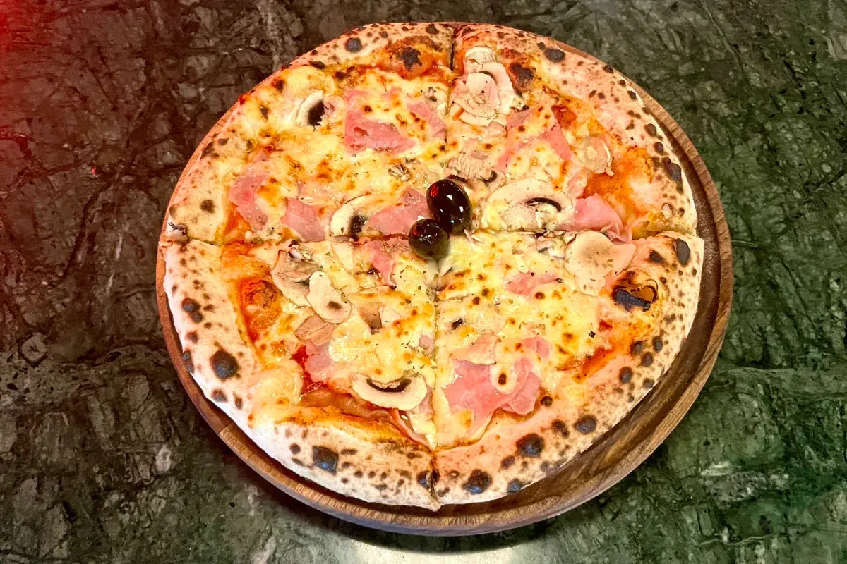 Snack Bar - Mac Tire Pub
