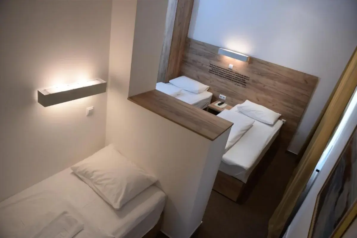 Hotel Tesla