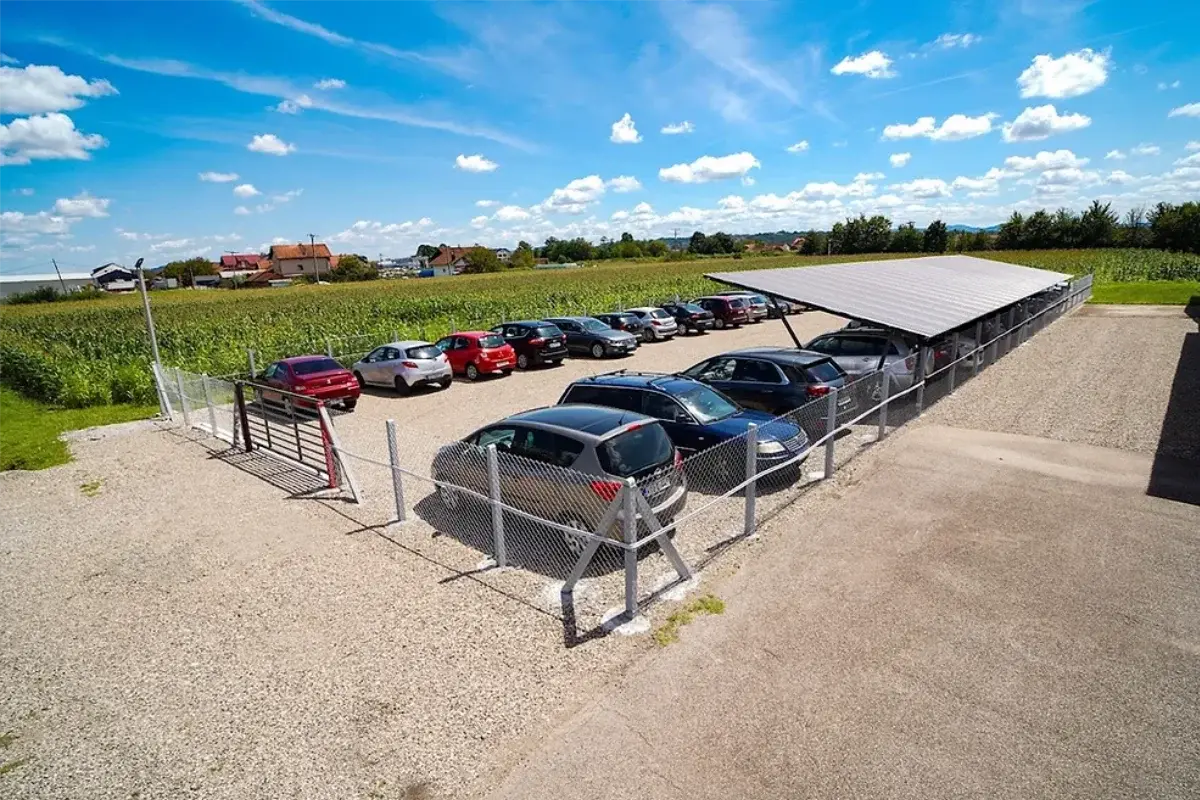 Parking & Garaža Aerodrom Banja Luka