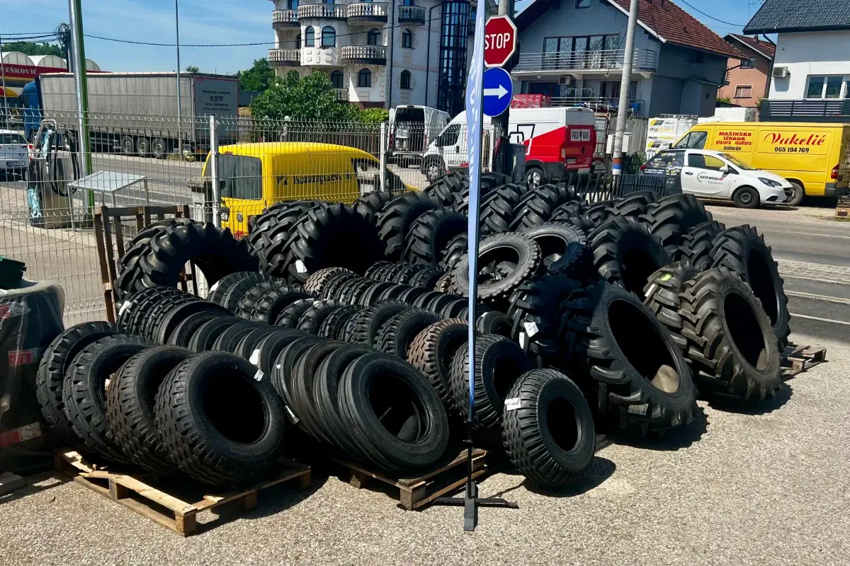 Auto kuća Lav
