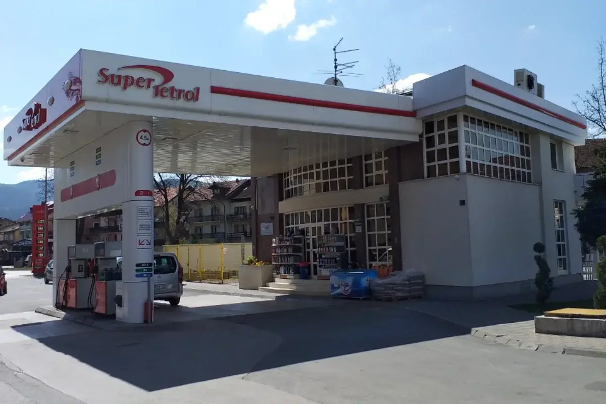 Super Petrol