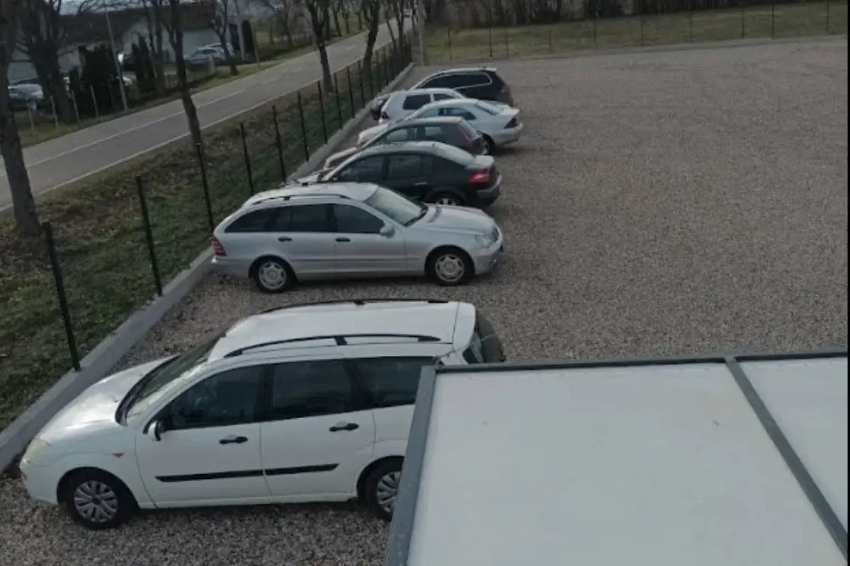 Parking Aerodrom Banja Luka Mahovljani