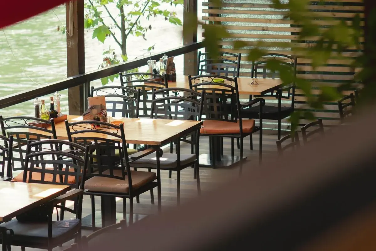 Plan B Restaurant & Caffe