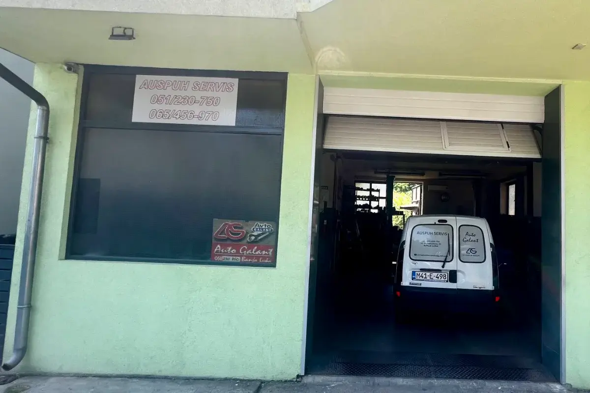 Auto Galant servis auspuha
