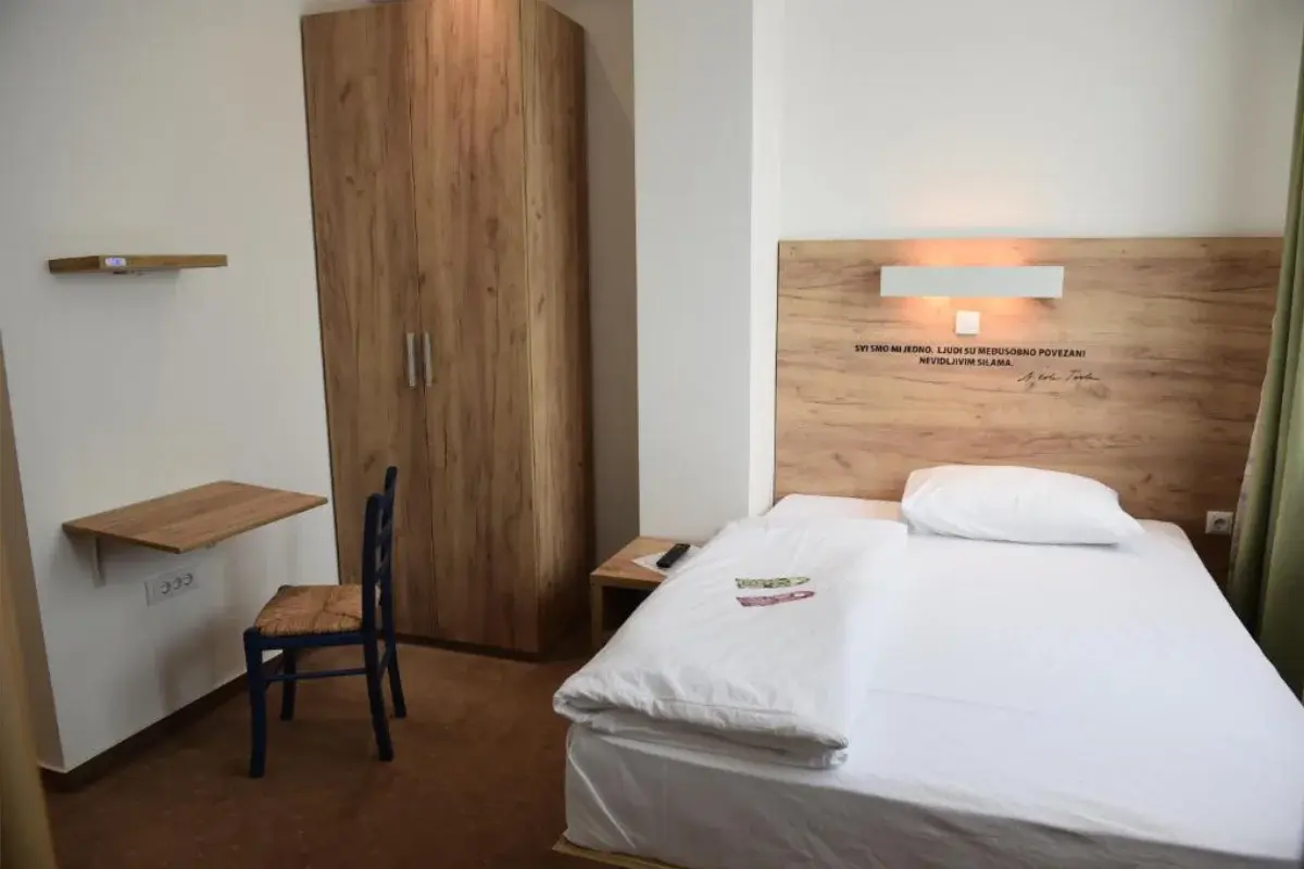 Hotel Tesla
