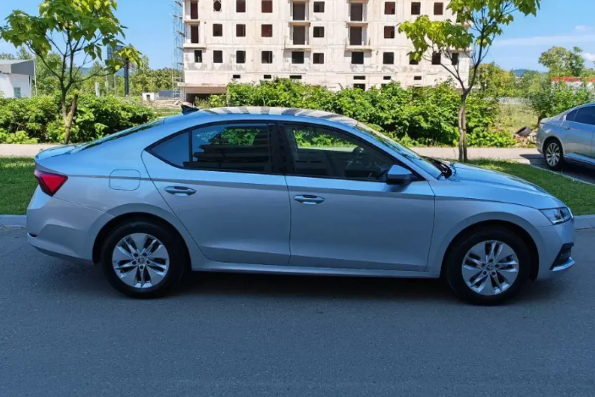 Radiks Rent a Car 
