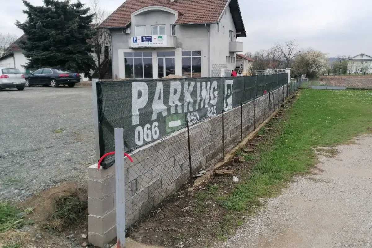 Parking Aerodrom