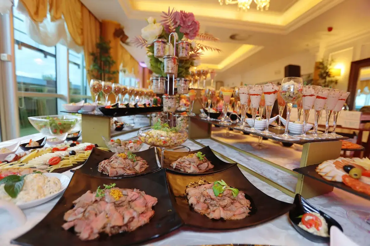 Restaurant & Lounge bar Integra