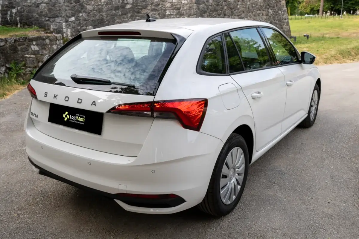 LogiMoti Car Rental