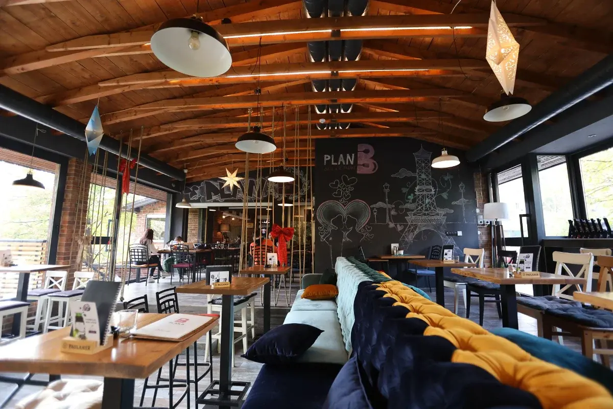 Plan B Restaurant & Caffe