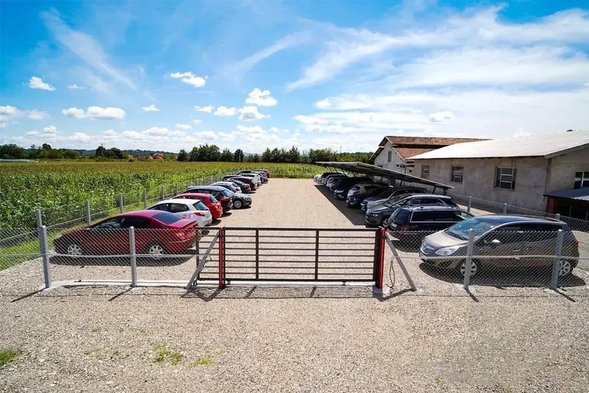 Parking & Garaža Aerodrom Banja Luka
