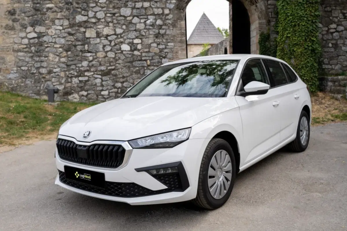 LogiMoti Car Rental