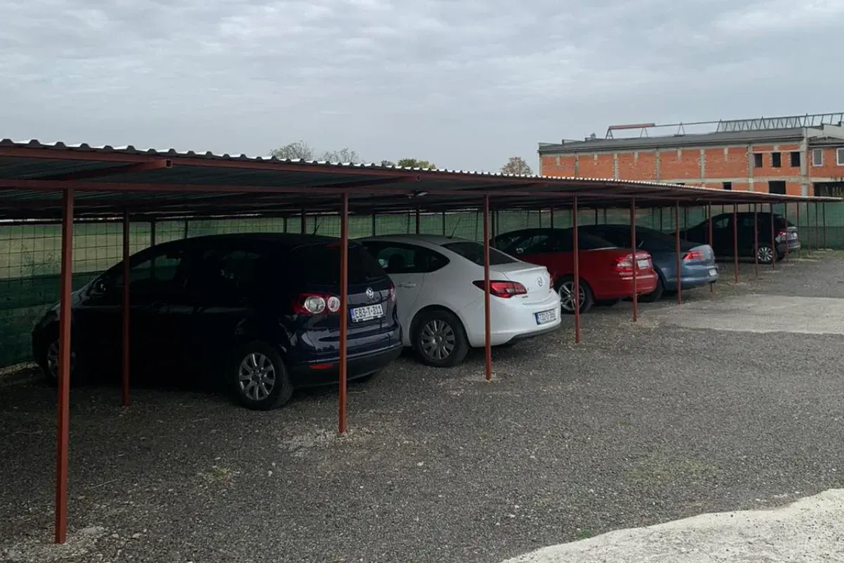 M&M Aerodromski Parking