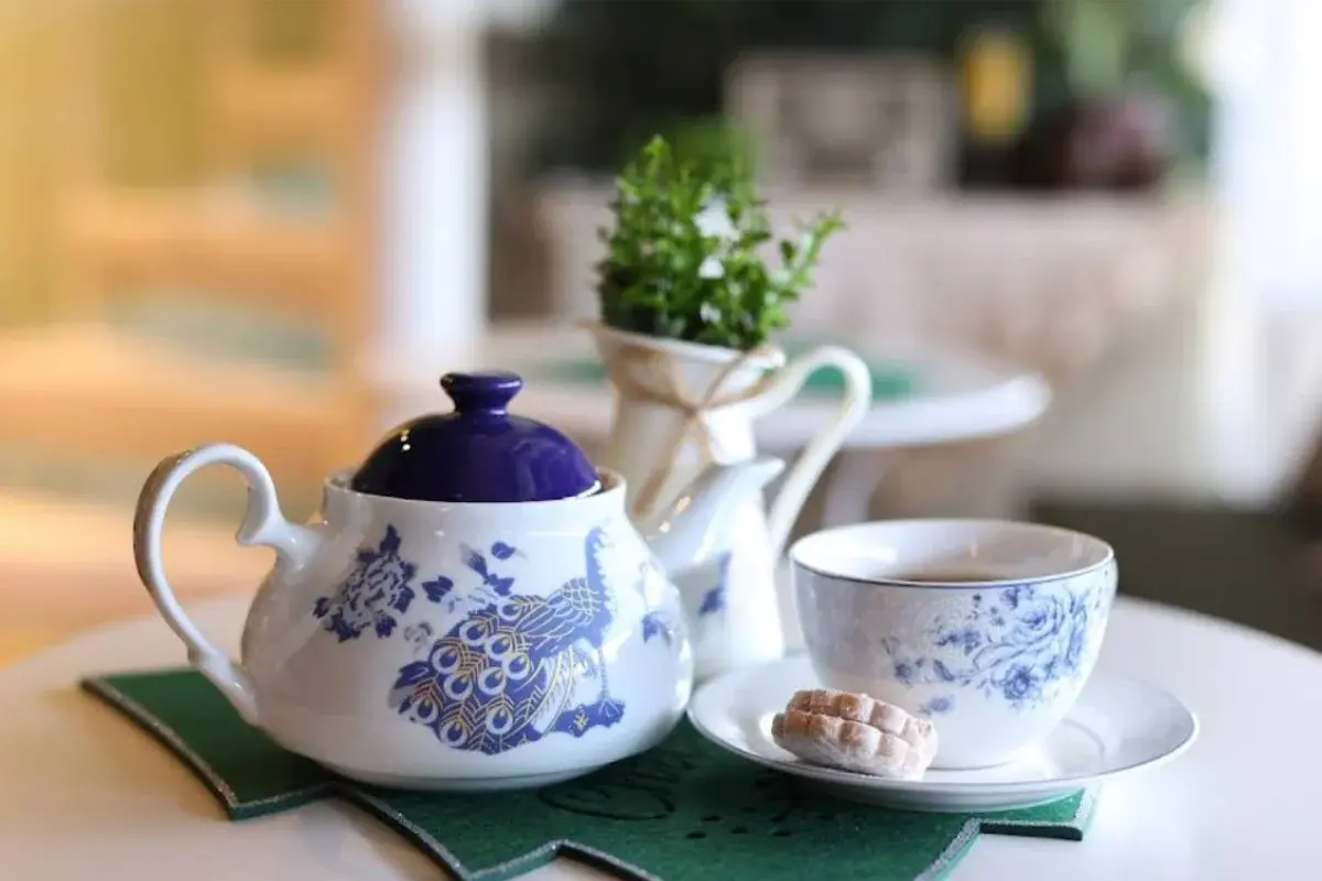 Zee's Cup of Tea