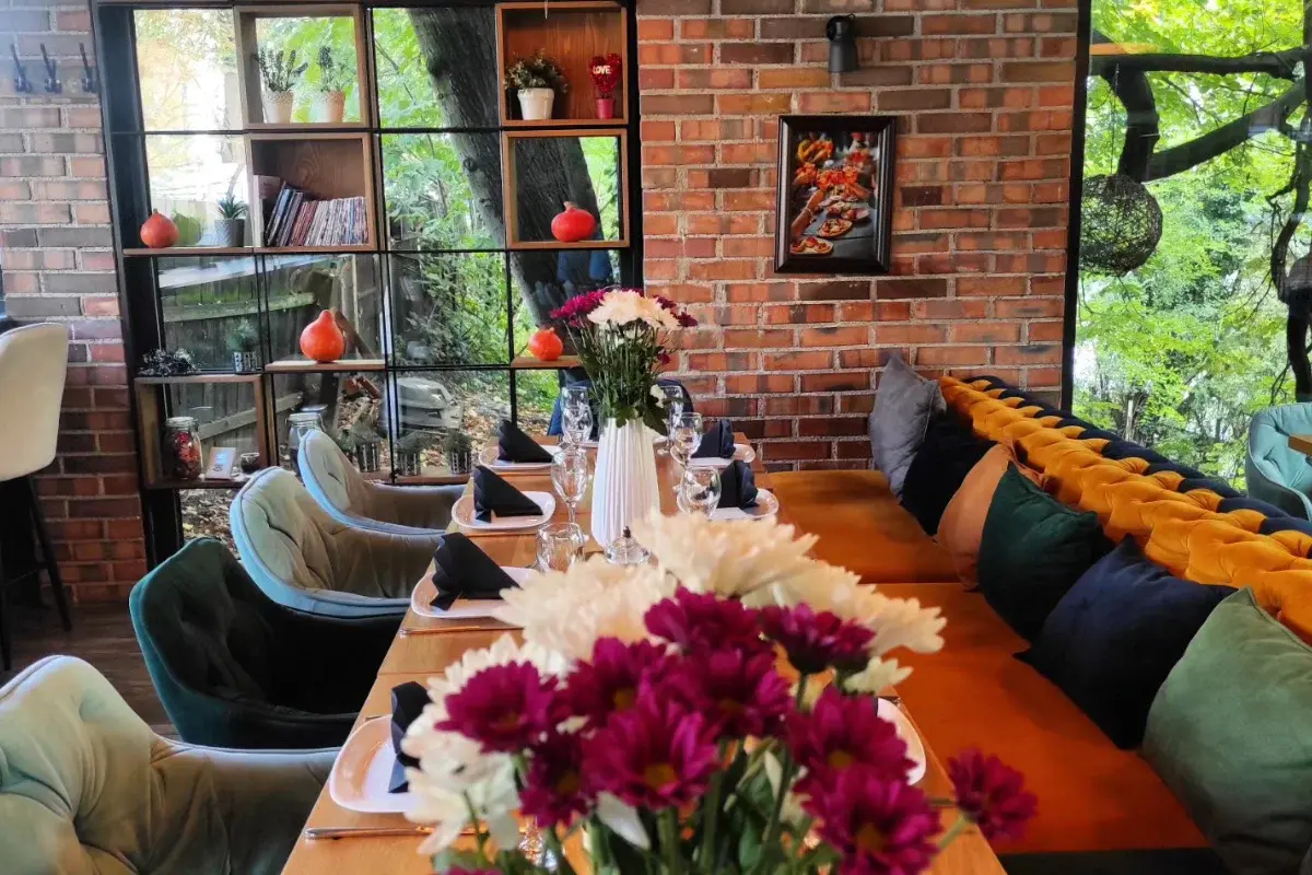 Plan B Restaurant & Caffe