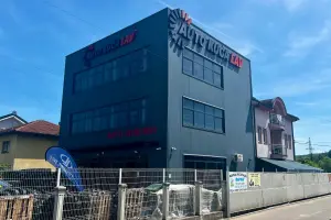 Auto kuća Lav