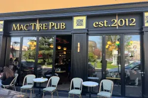 Snack Bar - Mac Tire Pub