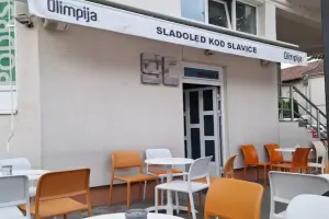 Sladoled kod Slavice 9C