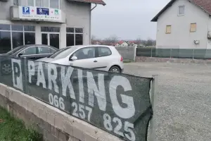 Parking Aerodrom